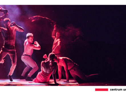 Atmosféra divadelního festivalu 2026